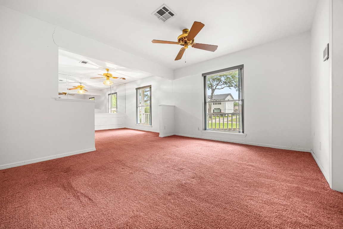 11407 Valley Spring Drive Houston, TX 77043 - Photo 7 of 32 Dining room.