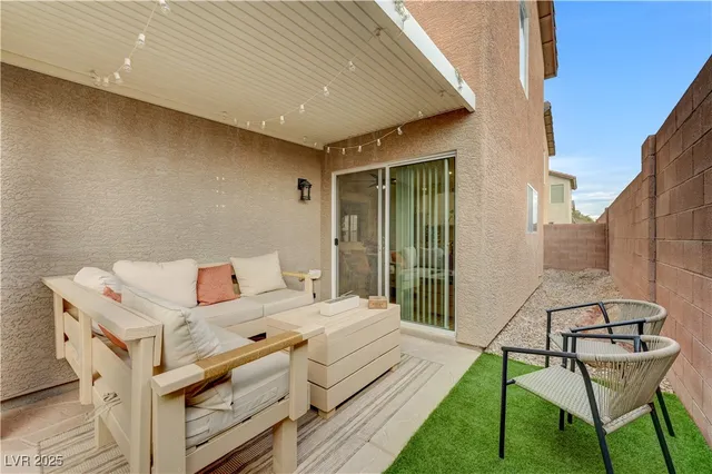 $2,150 | 33 Dandy View Avenue, Las Vegas, NV 89183