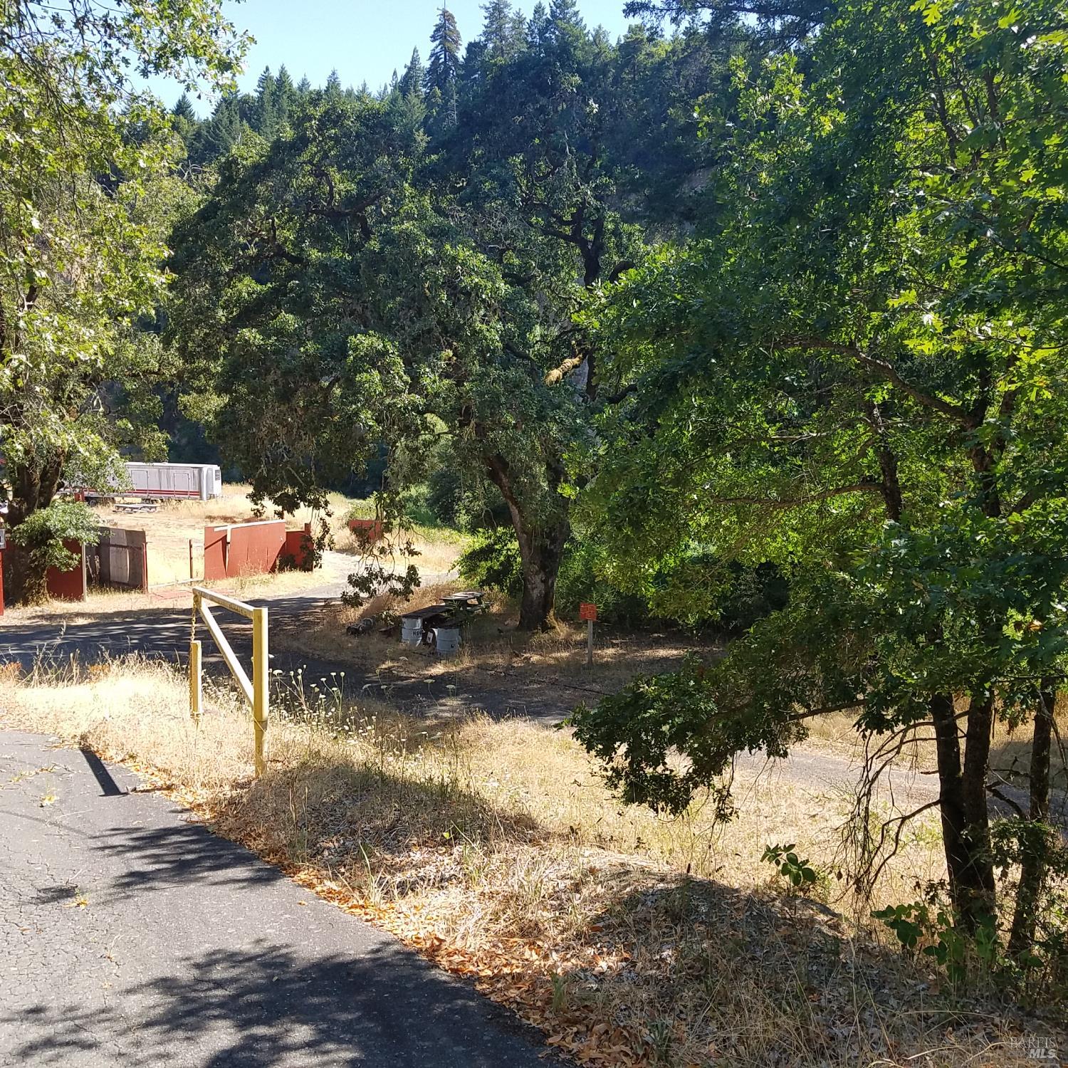 80050 Road 442b Road Piercy, CA 95587 - Photo 5 of 23