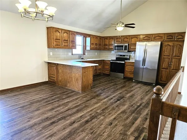 $365,000 | 1300 Northeast 80th Street, Kansas City, MO 64118
