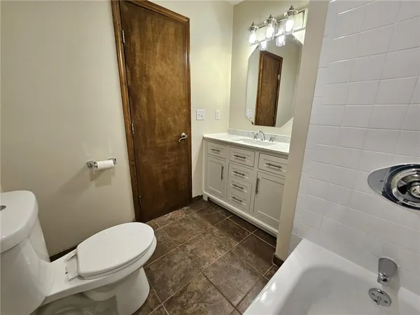 $365,000 | 1300 Northeast 80th Street, Kansas City, MO 64118