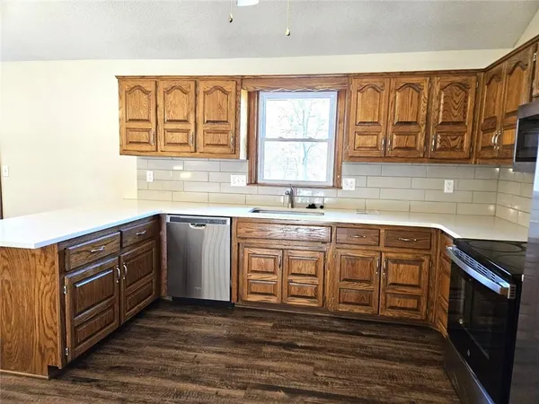 $365,000 | 1300 Northeast 80th Street, Kansas City, MO 64118