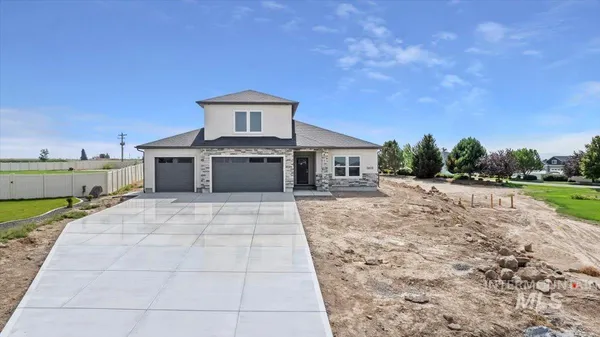 $689,999 | 3828 Susan Circle East, Hansen, ID 83334