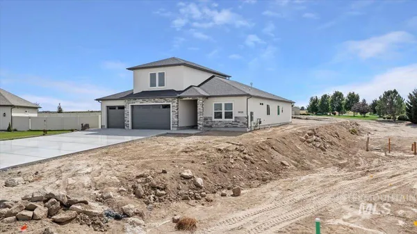 $689,999 | 3828 Susan Circle East, Hansen, ID 83334