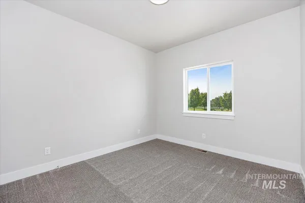 $689,999 | 3828 Susan Circle East, Hansen, ID 83334