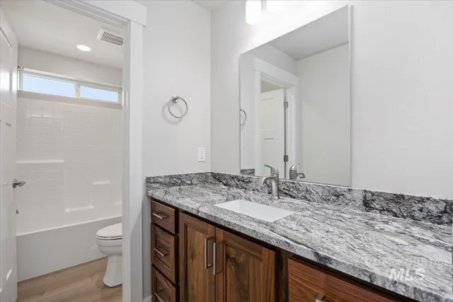 $699,999 | 3828 Susan Circle East, Hansen, ID 83334