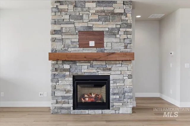 $699,999 | 3828 Susan Circle East, Hansen, ID 83334