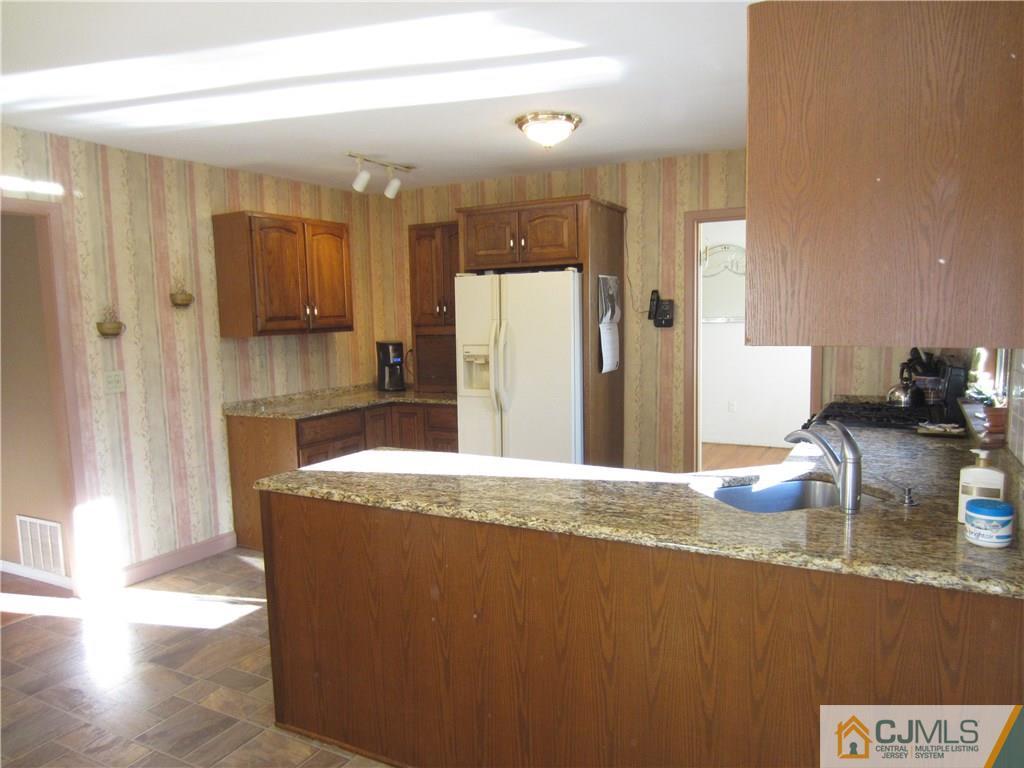 5 Prince Road East Brunswick, NJ 08816 - Photo 5 of 18 Gallery Image 5