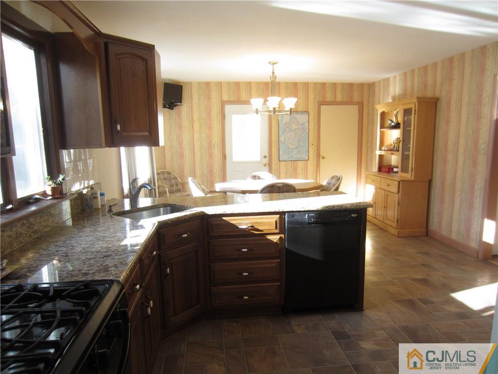 5 Prince Road East Brunswick, NJ 08816 - Photo 6 of 18 Gallery Image 6