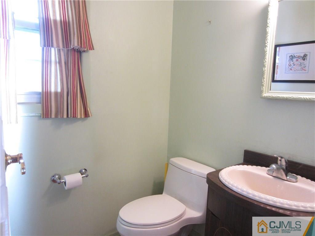 5 Prince Road East Brunswick, NJ 08816 - Photo 8 of 18 Gallery Image 8