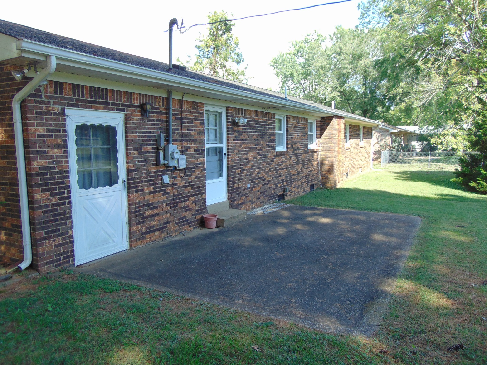 1704 Ann Road Lawrenceburg, TN 38464 - Photo 7 of 20 a view of a house with a yard