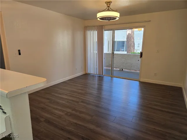$1,095 | 3168 Tarpon, Unit 103, Las Vegas, NV 89120