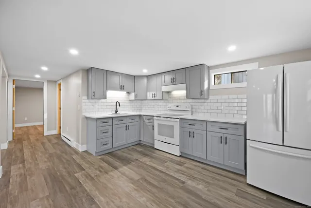 $2,100 | 58 Economy Drive, Unit 1, Westbrook, CT 06498