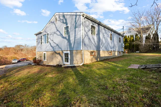 $2,100 | 58 Economy Drive, Unit 1, Westbrook, CT 06498