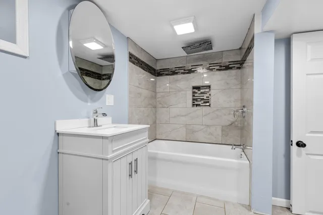 $195,000 | 2045 South 15th Place, Milwaukee, WI 53204