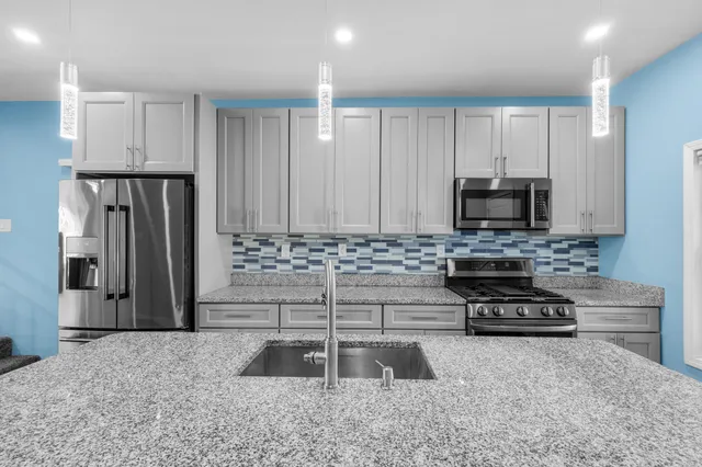 $195,000 | 2045 South 15th Place, Milwaukee, WI 53204