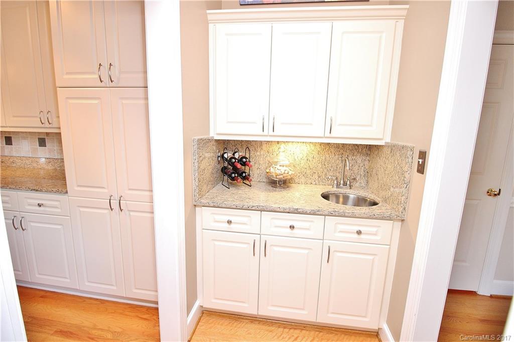 6041 Highview Road Matthews, NC 28104 - Photo 11 of 24 Gallery Image 11