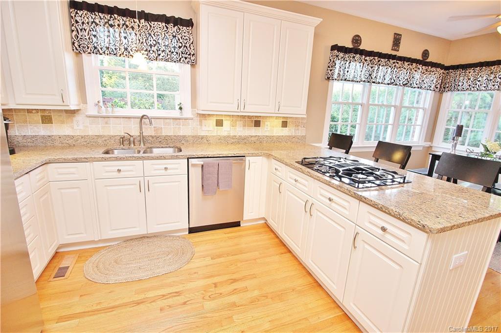6041 Highview Road Matthews, NC 28104 - Photo 9 of 24 Gallery Image 9