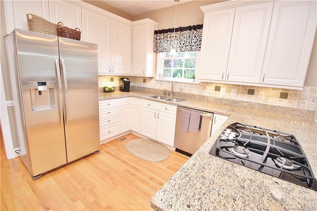 6041 Highview Road Matthews, NC 28104 - Photo 10 of 24 Gallery Image 10