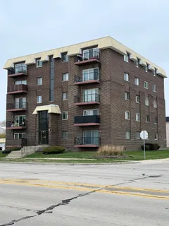 $189,000 | 10424 Central Avenue, Unit 3NE, Oak Lawn, IL 60453