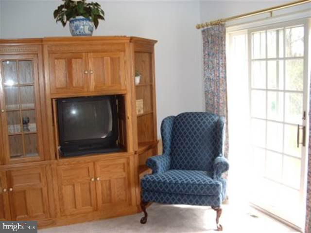1937 Deer Path Road Harrisburg, PA 17110 - Photo 5 of 13 Gallery Image 5
