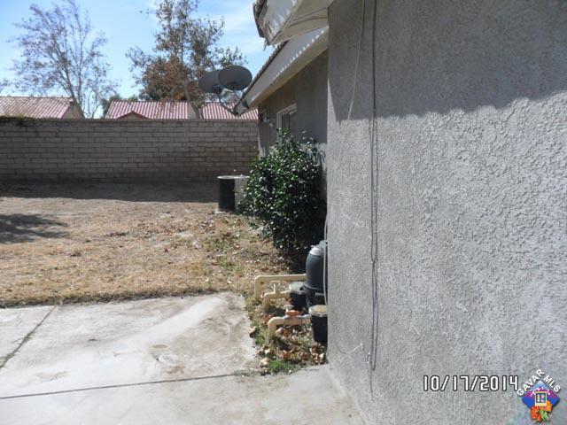 37604 Teal Street Palmdale, CA 93552 - Photo 9 of 10 a view of backyard of the house