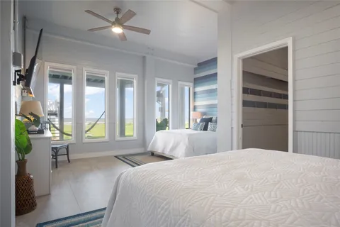 $1,275,000 | 2728 Gillespie, Crystal Beach, TX 77650