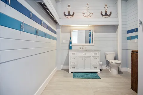 $1,275,000 | 2728 Gillespie, Crystal Beach, TX 77650