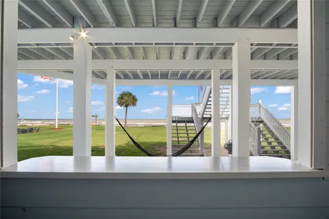 $1,275,000 | 2728 Gillespie, Crystal Beach, TX 77650