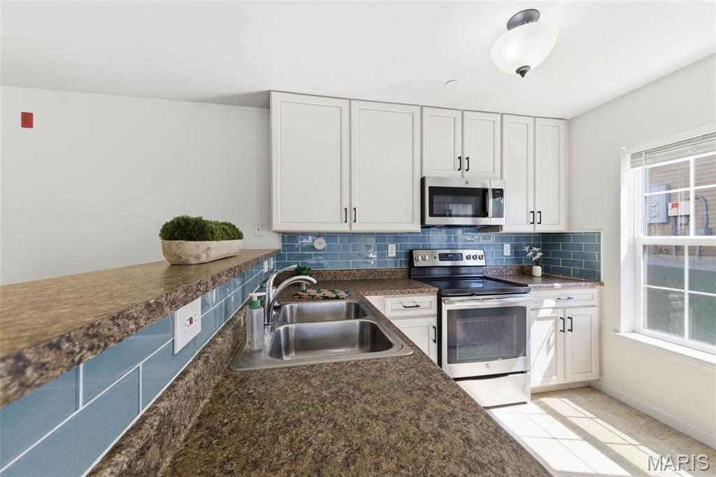 9719 Crayford Road, Unit D Affton, MO 63123 - Photo 9 of 31 Gallery Image 9