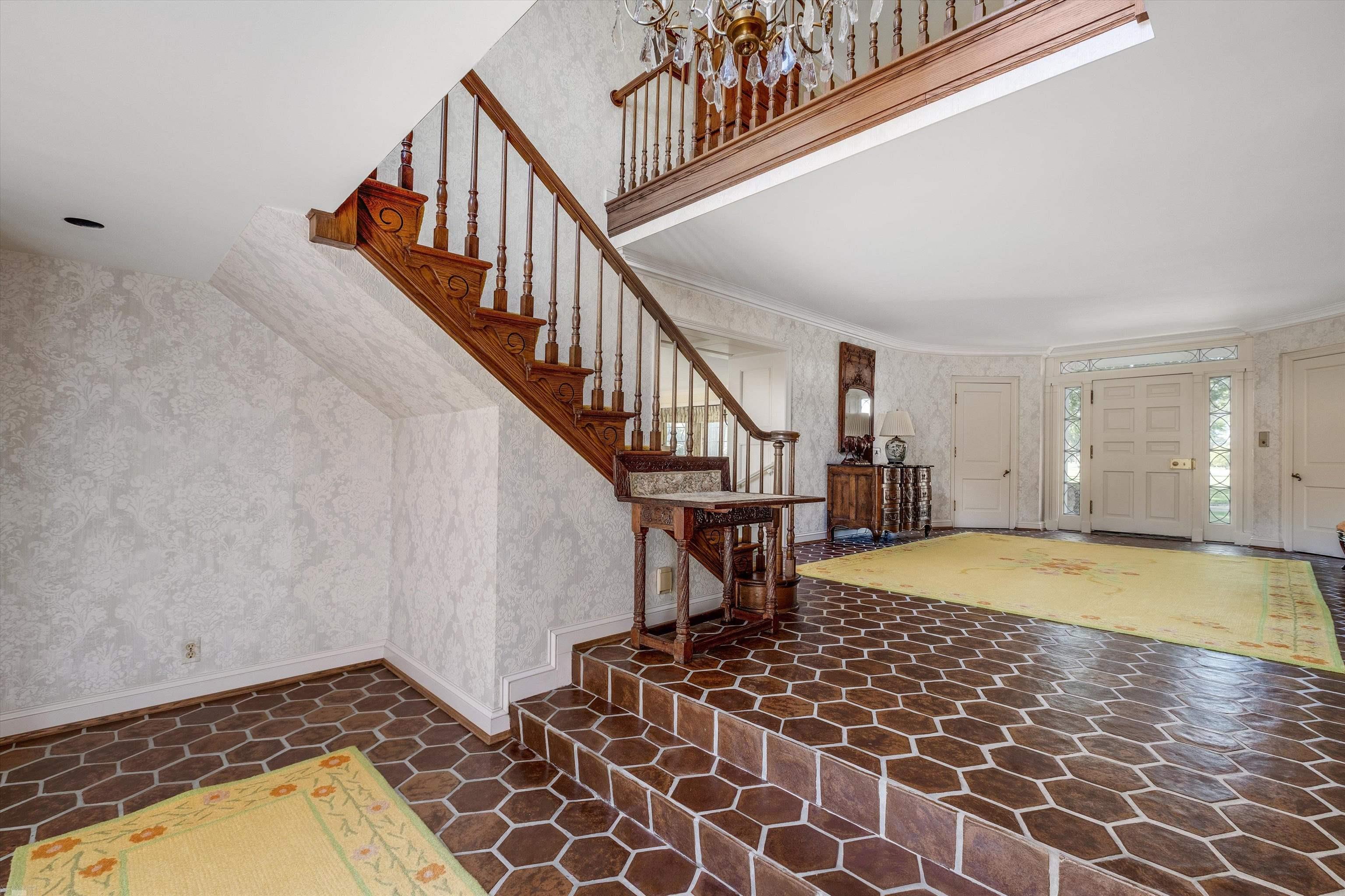 382 Provencal Road Grosse Pointe Farms, MI 48236 - Photo 12 of 95