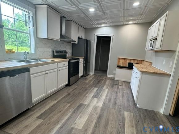 18384 Wakefield Road Courtland, VA 23837 - Photo 5 of 17 Kitchen