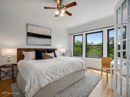 $385,000 | 1310 West Montrose Avenue, Unit 3, Chicago, IL 60613