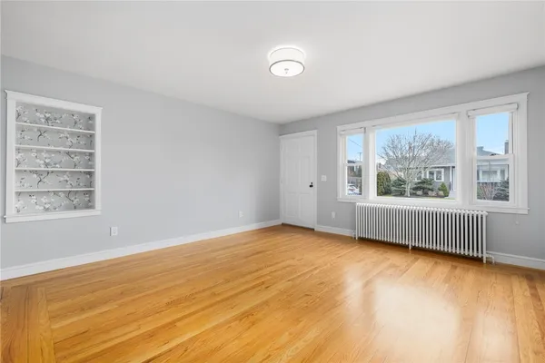 $3,800 | 5 Holten Avenue, Newport, RI 02840