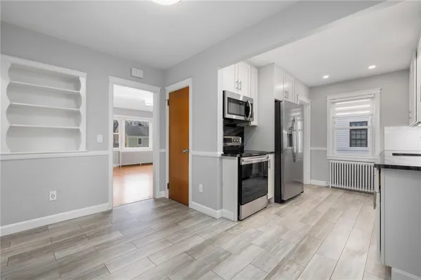 $3,800 | 5 Holten Avenue, Newport, RI 02840