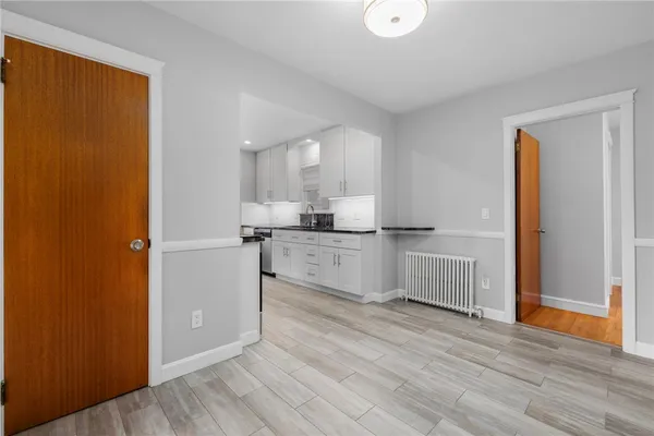 $3,800 | 5 Holten Avenue, Newport, RI 02840
