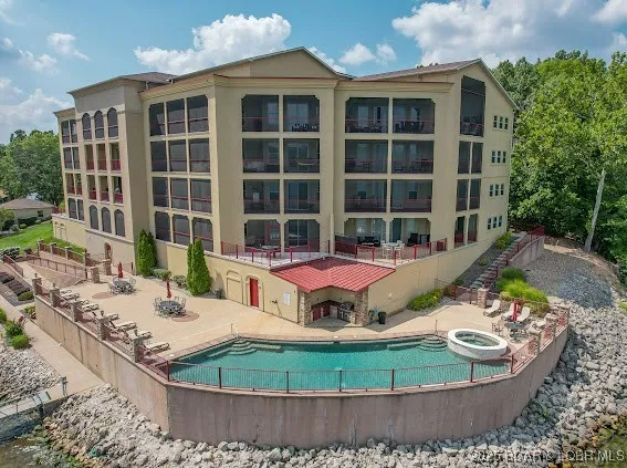 $629,900 | 3168 Twin Rivers Point, Unit 1E, Camdenton, MO 65020