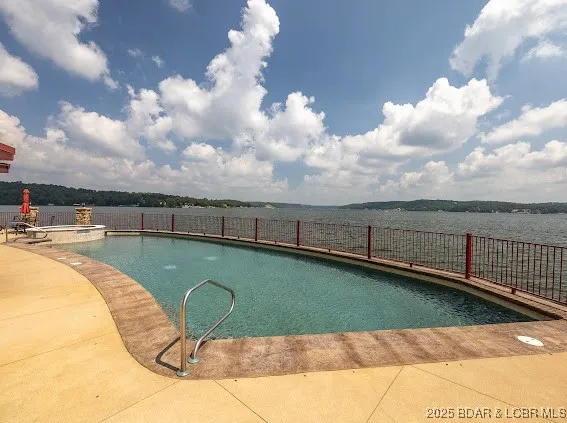 $649,900 | 3168 Twin Rivers Point, Unit 1E, Camdenton, MO 65020