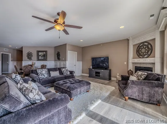 $629,900 | 3168 Twin Rivers Point, Unit 1E, Camdenton, MO 65020