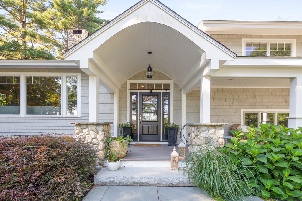 9 Porters Cove Road Hingham, MA 02043 - Photo 3 of 34