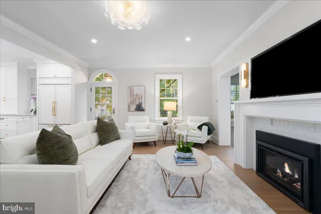 $2,270,000 | 100 West Bridge Street, New Hope, PA 18938