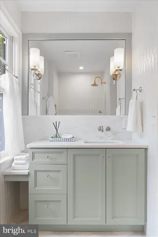 $2,270,000 | 100 West Bridge Street, New Hope, PA 18938