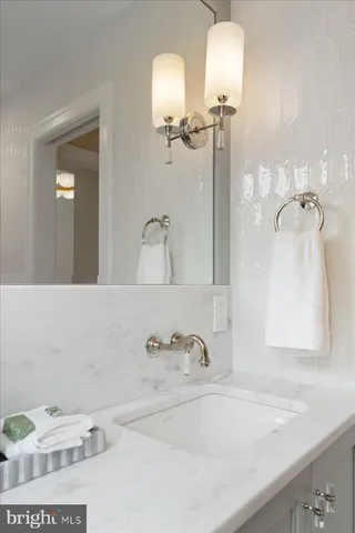 $2,270,000 | 100 West Bridge Street, New Hope, PA 18938