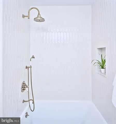 $2,270,000 | 100 West Bridge Street, New Hope, PA 18938