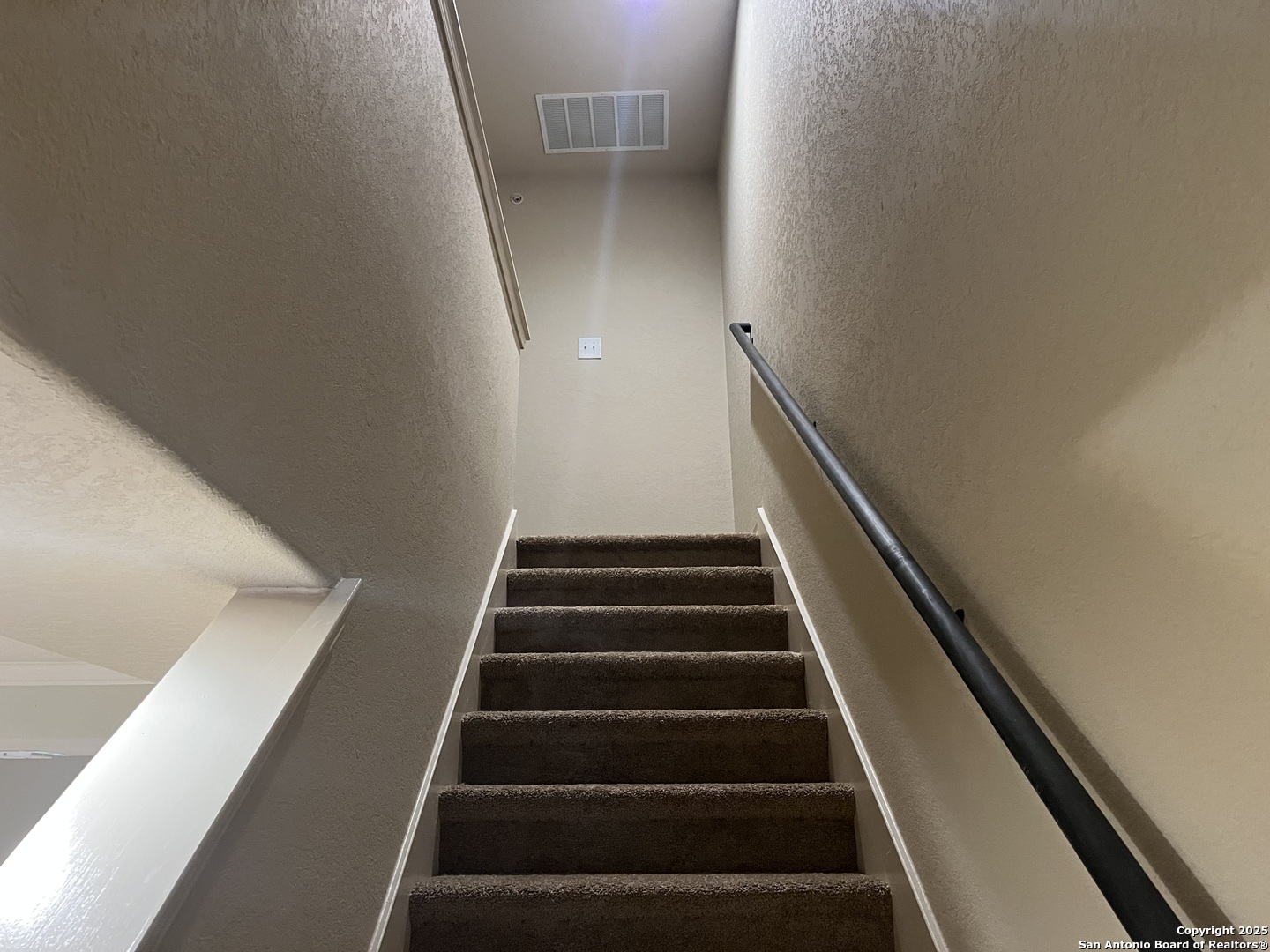 6530 Marcel Way, Unit 103 San Antonio, TX 78233 - Photo 11 of 31 a view of entryway