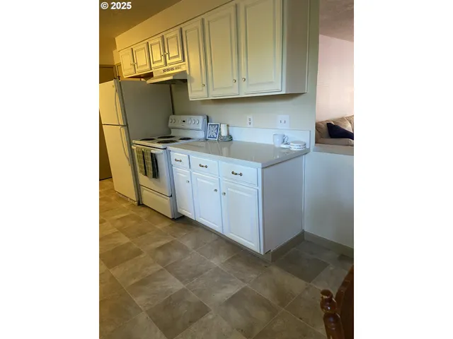 $515,000 | 1575 Northeast 237th Avenue, Wood Village, OR 97060