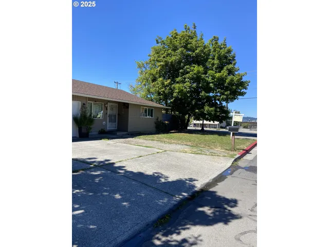 $515,000 | 1575 Northeast 237th Avenue, Wood Village, OR 97060