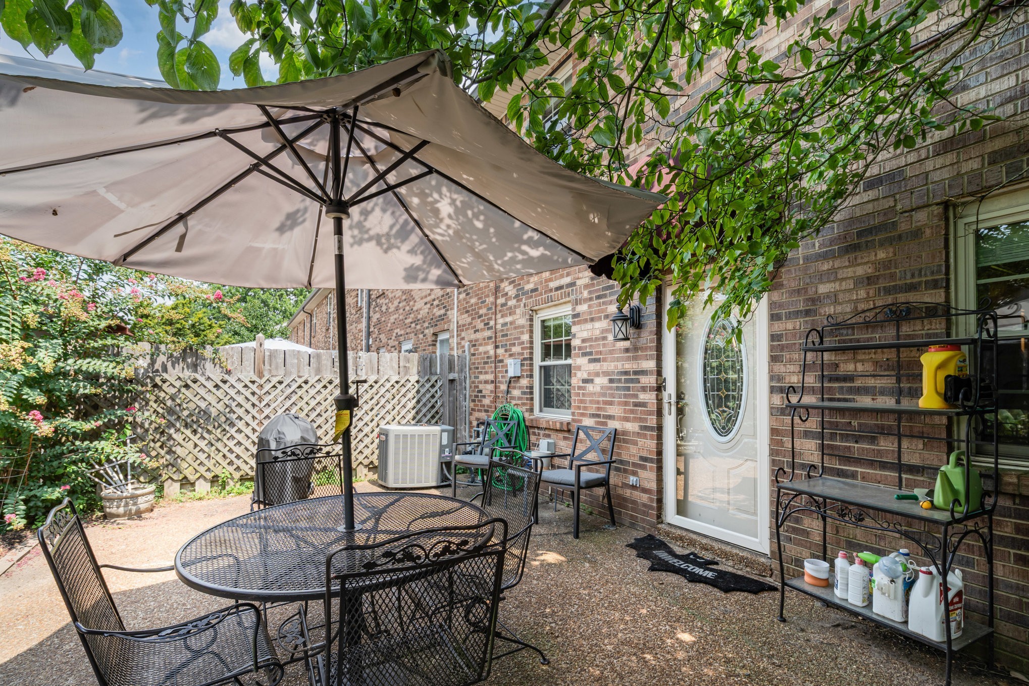 4001 Anderson Road, Unit B124 Nashville, TN 37217 - Photo 29 of 36 a outdoor view with a sitting space