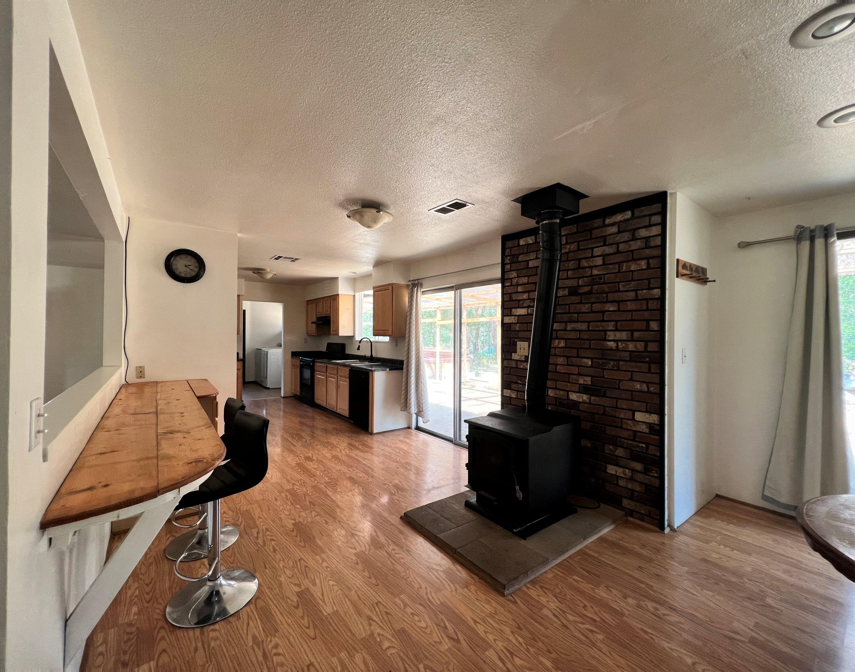 6629 Rockydale Road Cave Junction, OR 97523 - Photo 10 of 38 05.2 dining_kitchen