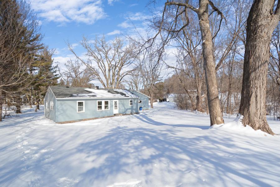 340 Ridgeview Drive Wayzata, MN 55391 - Photo 3 of 14